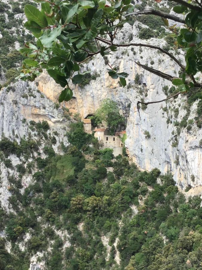 Maison De La Fontaine Embres-et-Castelmaure Εξωτερικό φωτογραφία